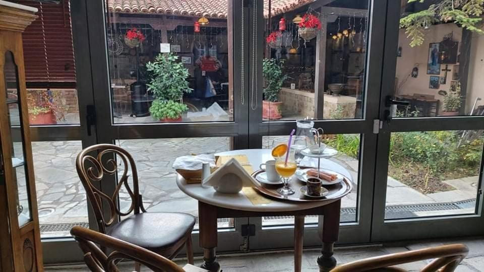 埃泽萨 海格亚替宾馆酒店 外观 照片